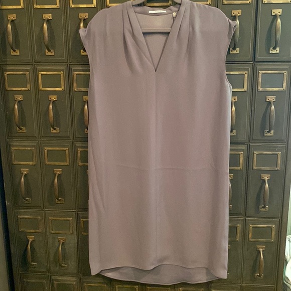 T Tahari Dresses & Skirts - Tahari dress